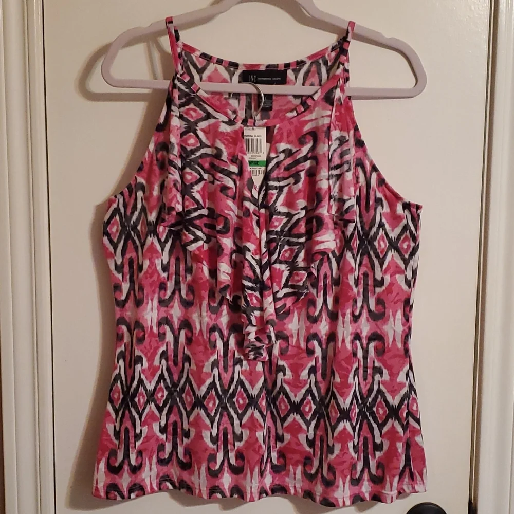 Halter Style Top - Picture 1 of 3
